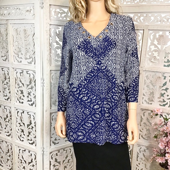 Lavanya Blue Embellished Long Sleeve Top Large - Picture 2 of 6